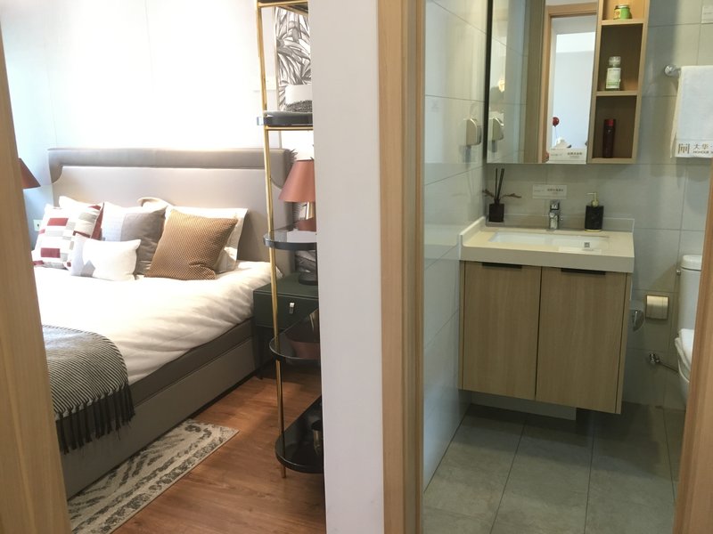 主卧室窗帘颜色选择与忌讳