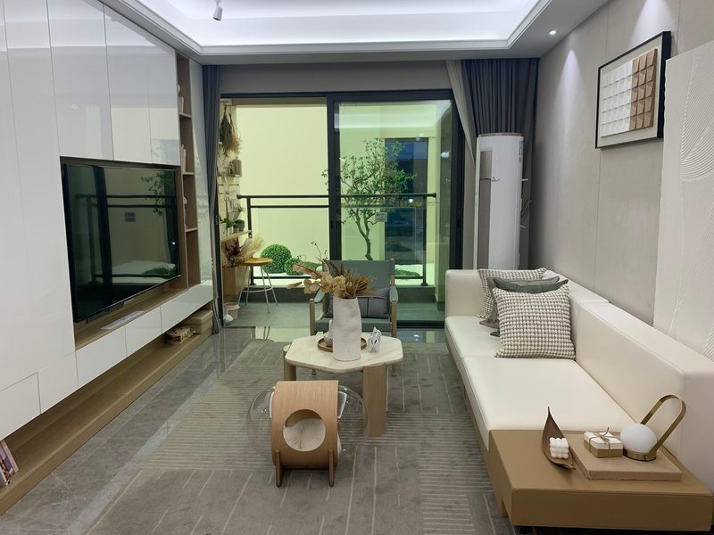 阳台门套的材质、颜色与价格解析