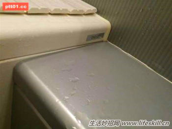 有效去除磁砖缝里霉斑的好方法(图7) 有效去除磁砖缝里霉斑的好方法