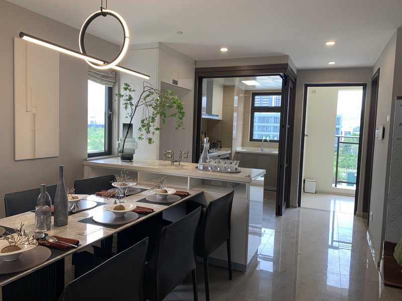 阳台吊顶什么材料好 阳台吊顶什么颜色好看